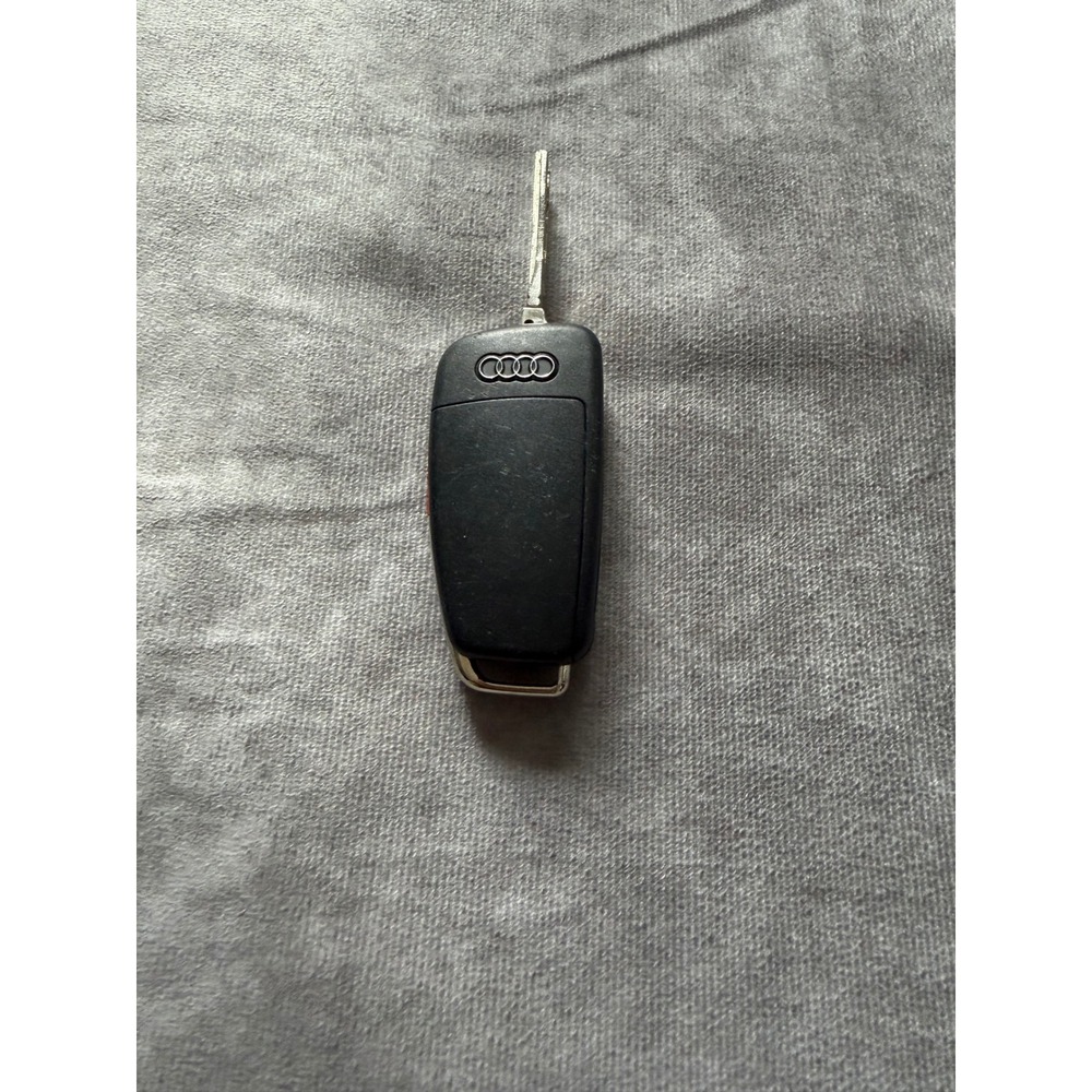 Audi 3 Button Flip Key Remote Fob FCC NBGFS12P71 Model FS12P71 HAA Blade